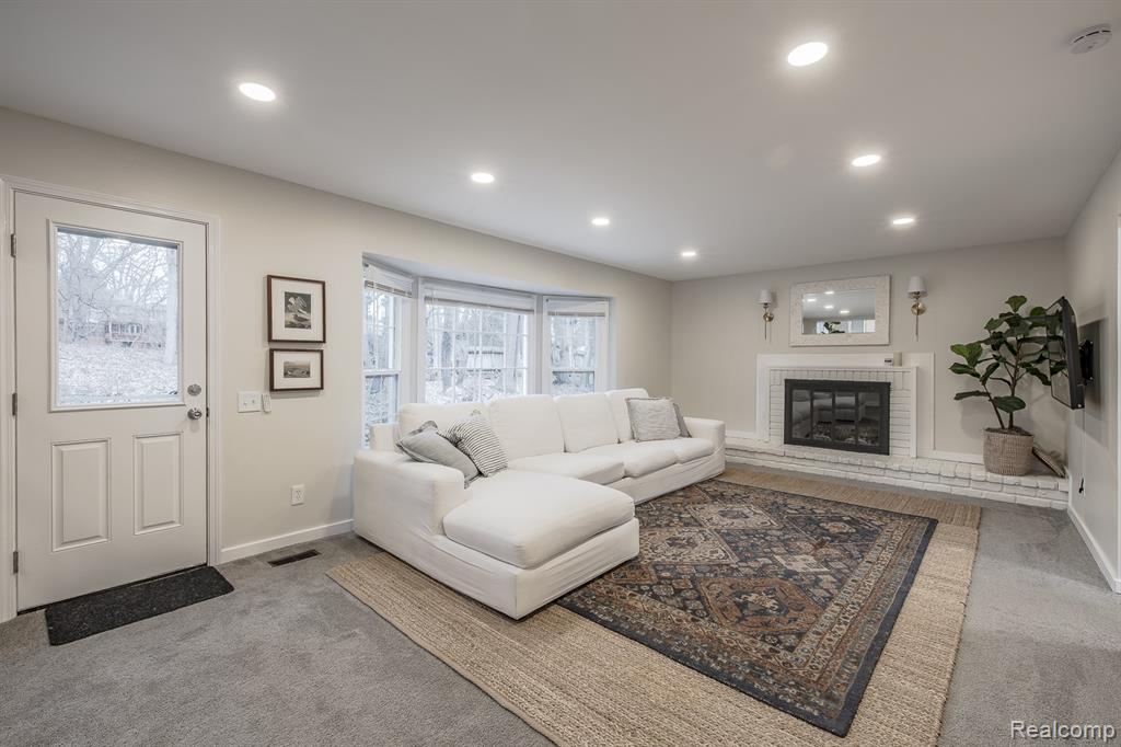 775 Basswood Drive, Rochester Hills, MI 48309 — Photo 14