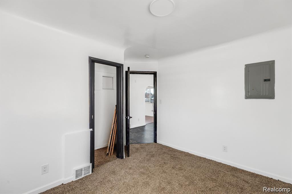 13144 PLYMOUTH Road, Detroit, MI 48227 — Photo 10