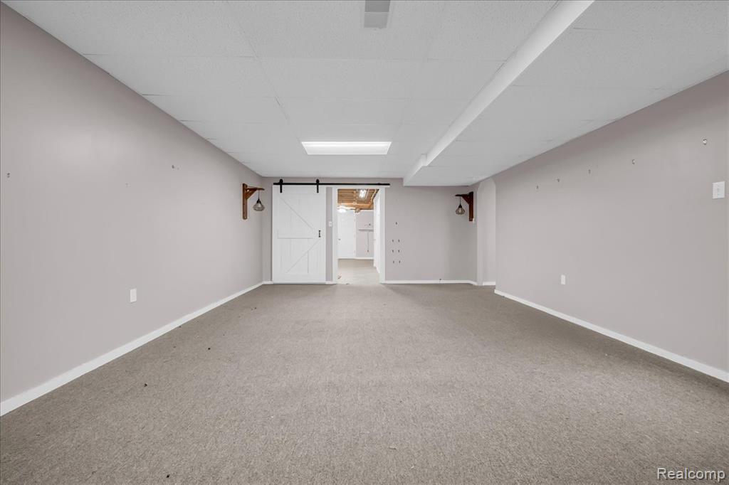 824 N Beech Daly Road, Dearborn Heights, MI 48127 — Photo 21