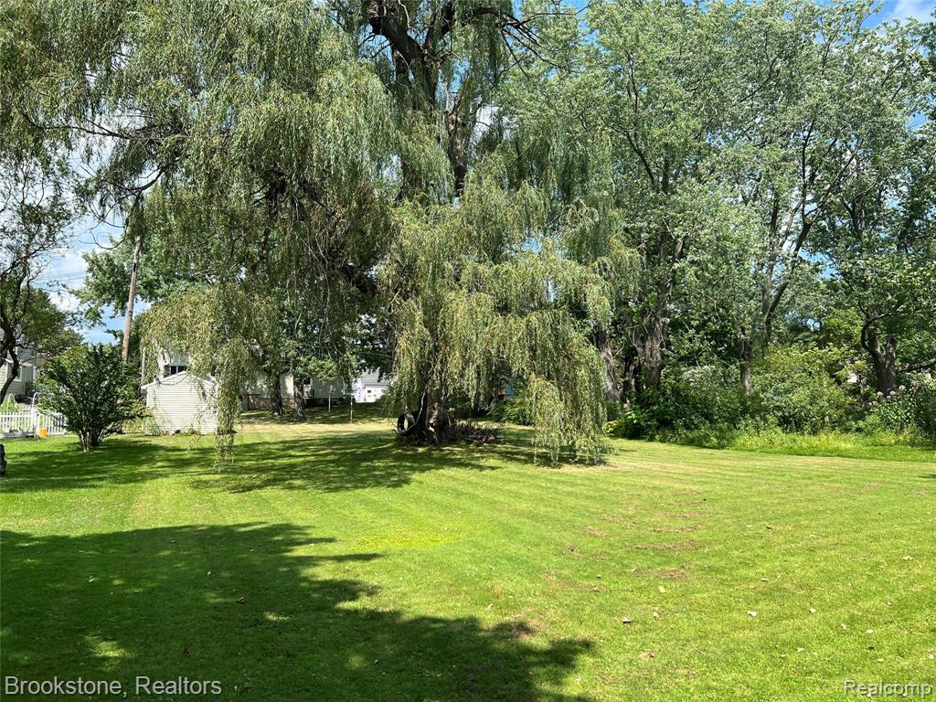 400 E Flint Street, Lake Orion, MI 48362 — Photo 4