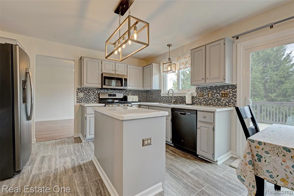 2324 Malena Lane, Oxford, MI 48371 — Photo 13