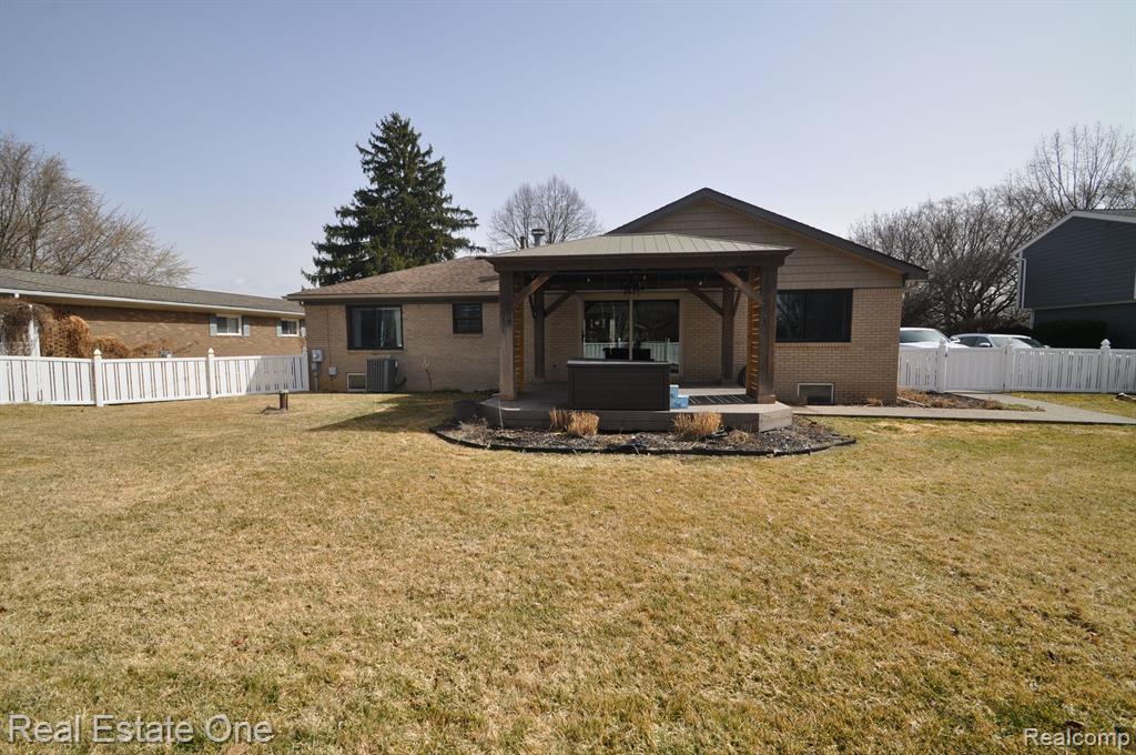 53447 GARLAND Drive, Macomb, MI 48316 — Photo 41