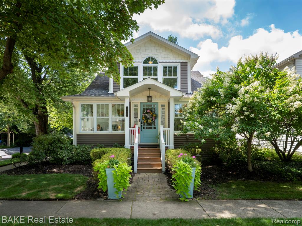 824 Forest Avenue, Plymouth, MI 48170 — Photo 2