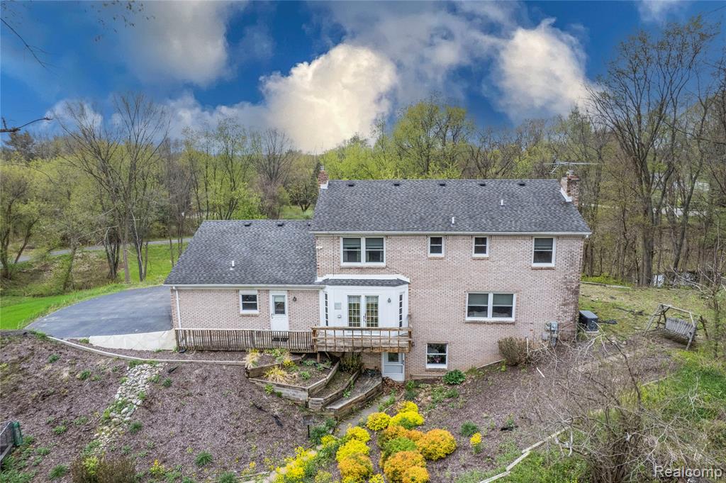 2235 Stonewall Drive, Ortonville, MI 48462 — Photo 28