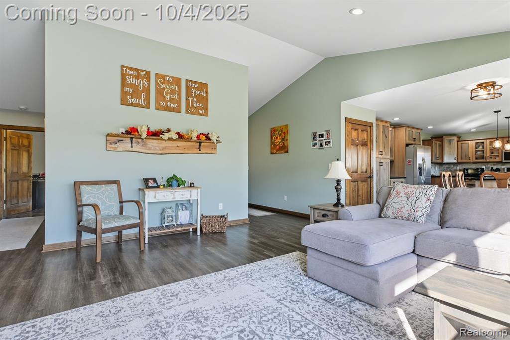 12600 Hibner Road, Hartland, MI 48353 — Photo 11