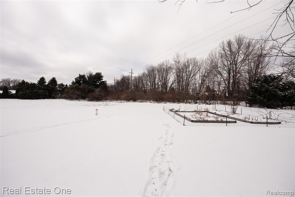 9410 Maple Run Court, Pinckney, MI 48169 — Photo 6