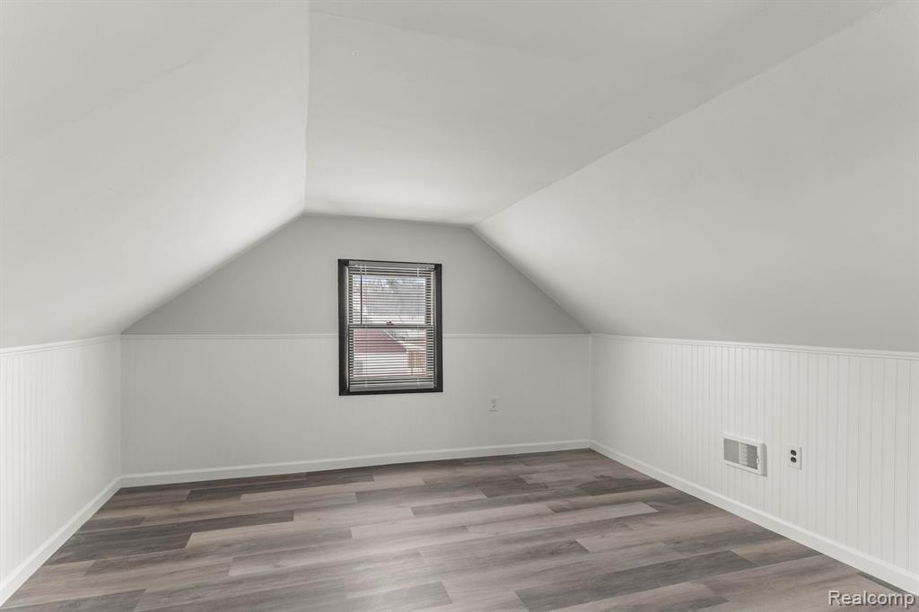 4920 WEDDELL Street, Dearborn Heights, MI 48125 — Photo 22