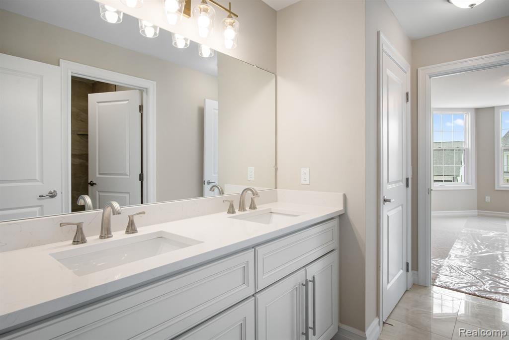54630 Brenda Drive, Macomb, MI 48042 — Photo 44