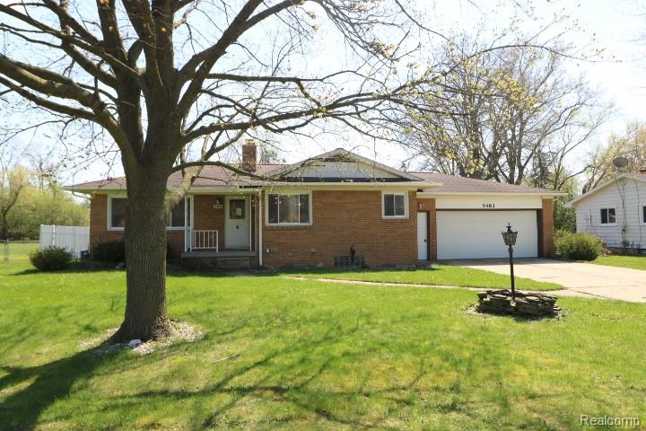5482 Shamrock Lane, Flint, MI 48506 — Photo 2
