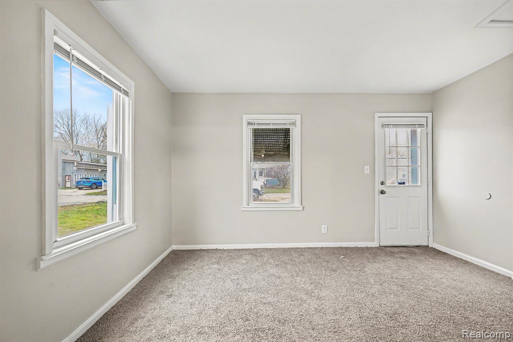 22570 Tulane Avenue, Farmington, MI 48336 — Photo 4