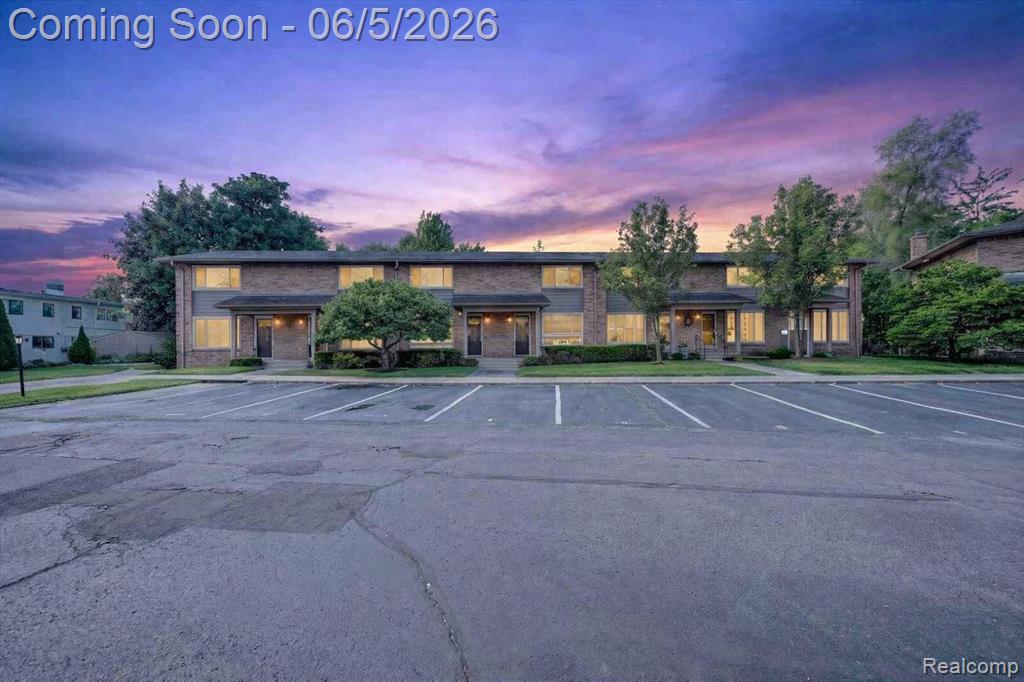 1035 N Old Woodward Avenue, 1, Birmingham, MI 48009