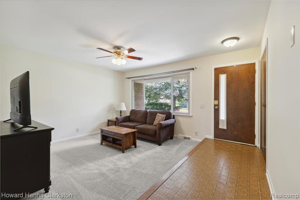 5045 Bronco Drive, Clarkston, MI — Photo 13
