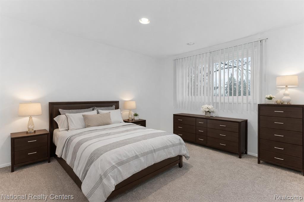 4817 Faircourt Drive, West Bloomfield, MI — Photo 17