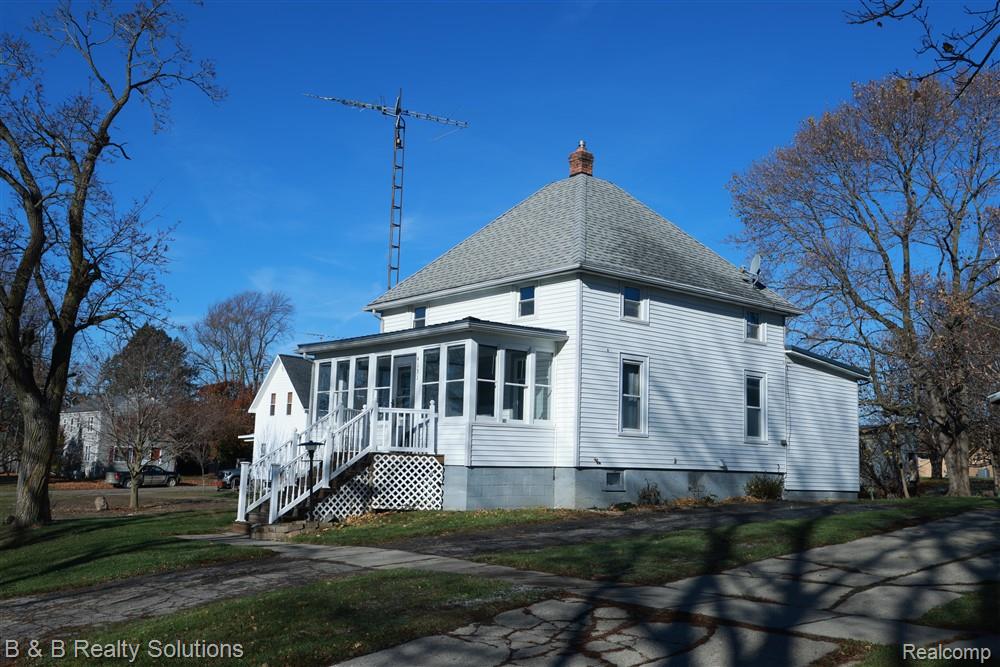 4131 Pleasant Street, North Branch, MI 48461 — front exterior