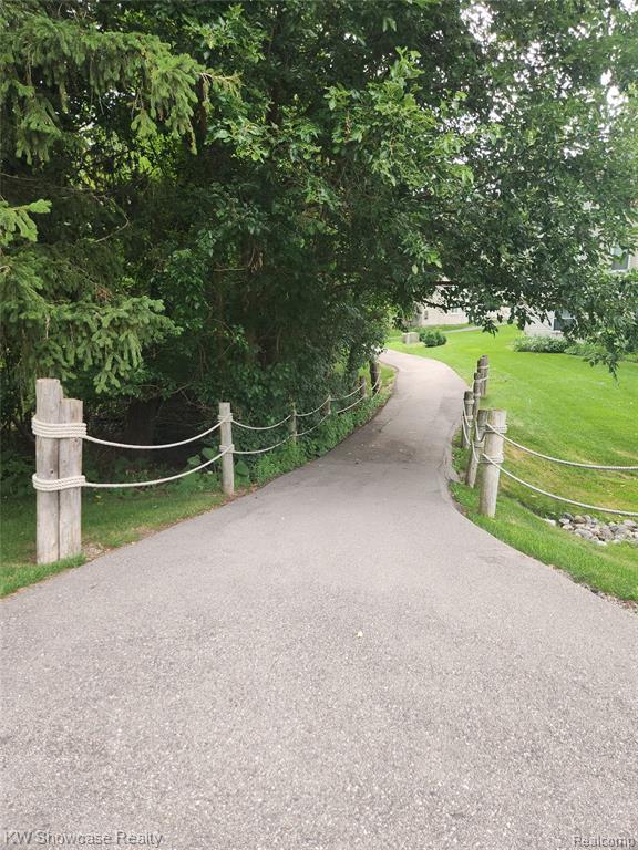 4896 Harbor Point Drive Drive, Waterford, MI — Photo 8