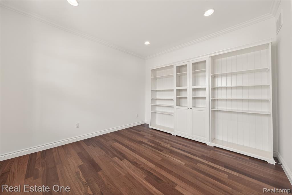 4702 Mankato Avenue, Royal Oak, MI 48073 — Photo 8