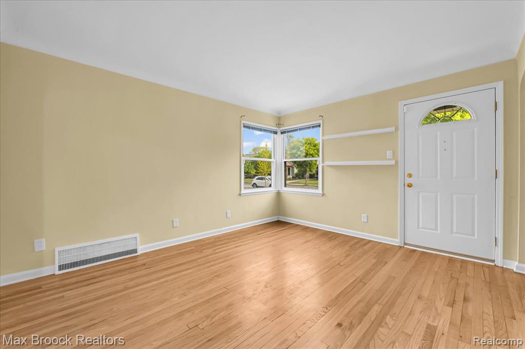 1311 Harvard Road, Berkley, MI 48072 — Photo 2
