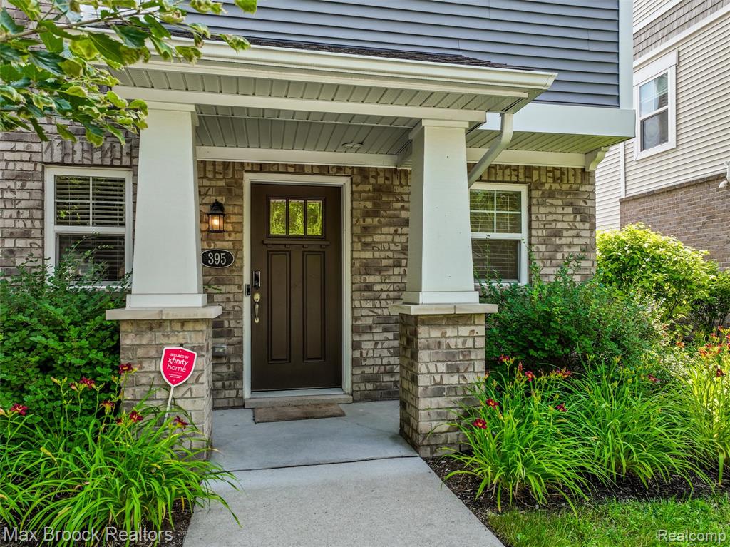 395 Glendale Lane, Ferndale, MI 48220 — Photo 3