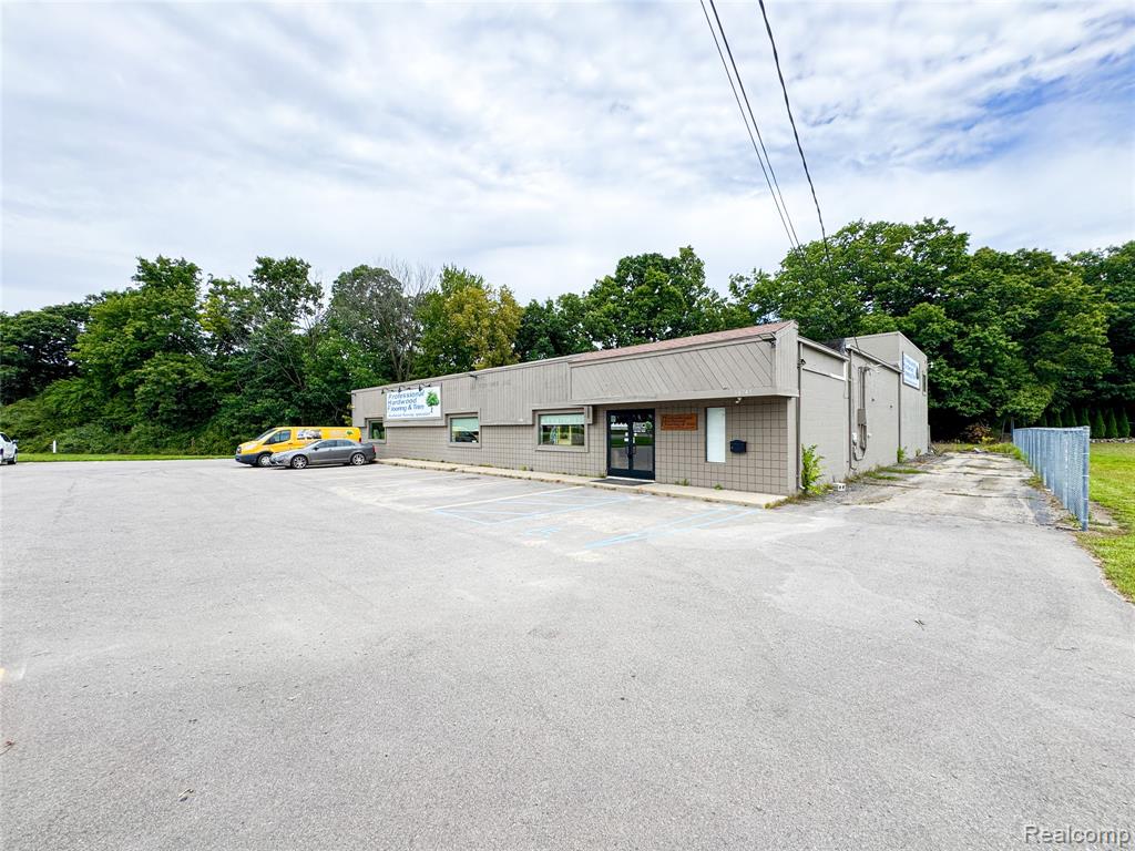 16745 Dixie Highway, Davisburg, MI — Photo 13