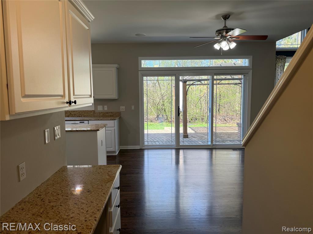 47272 Woodlong Drive, Canton, MI 48187 — Photo 21