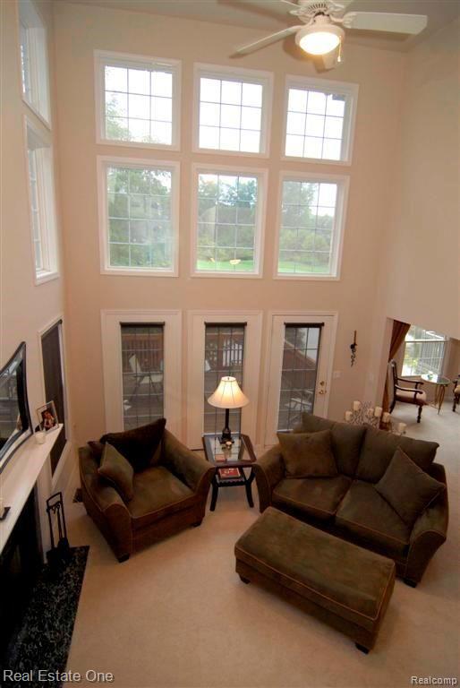 66 SANDHILLS Lane, Lake Orion, MI 48362 — Photo 16