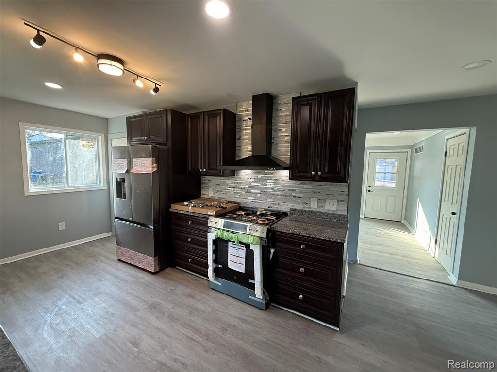644 Meadowlawn Street, Saginaw, MI 48604 — Photo 11