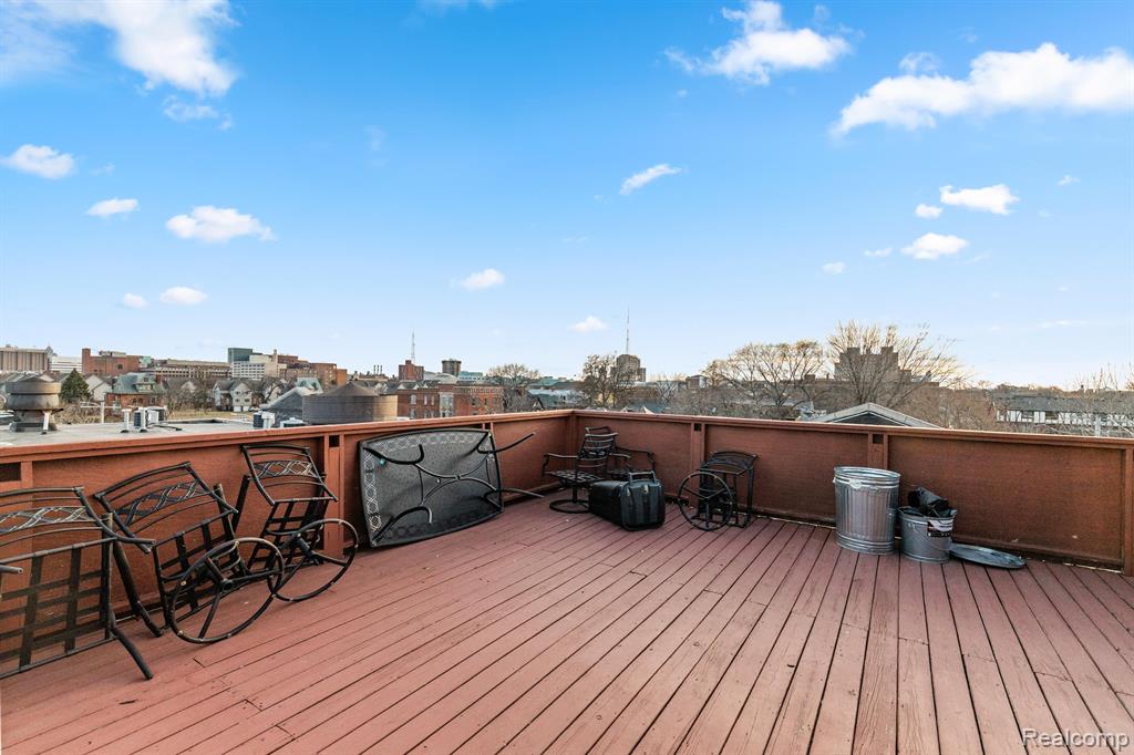 609 E Kirby Street, Detroit, MI 48202 — Photo 16