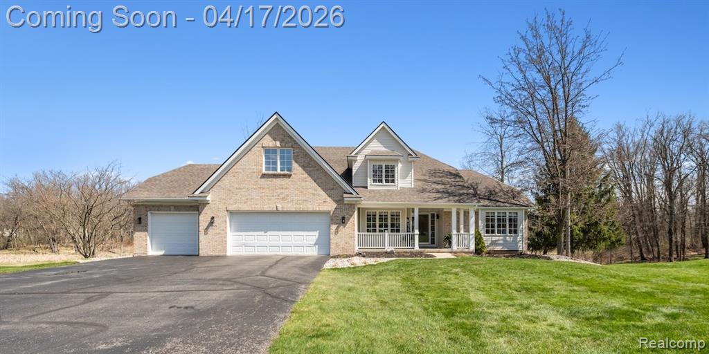 385 Tortoise Drive, Howell, MI 48843 — front exterior