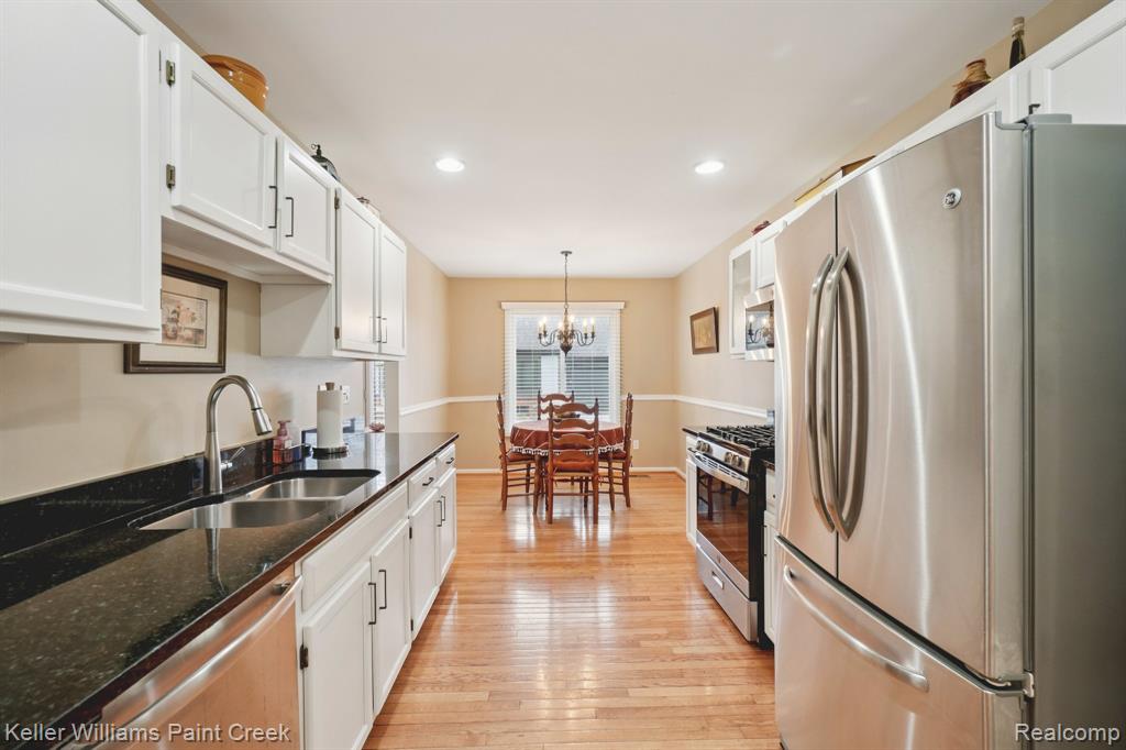 2799 Lochmoor Boulevard, Lake Orion, MI — Photo 18