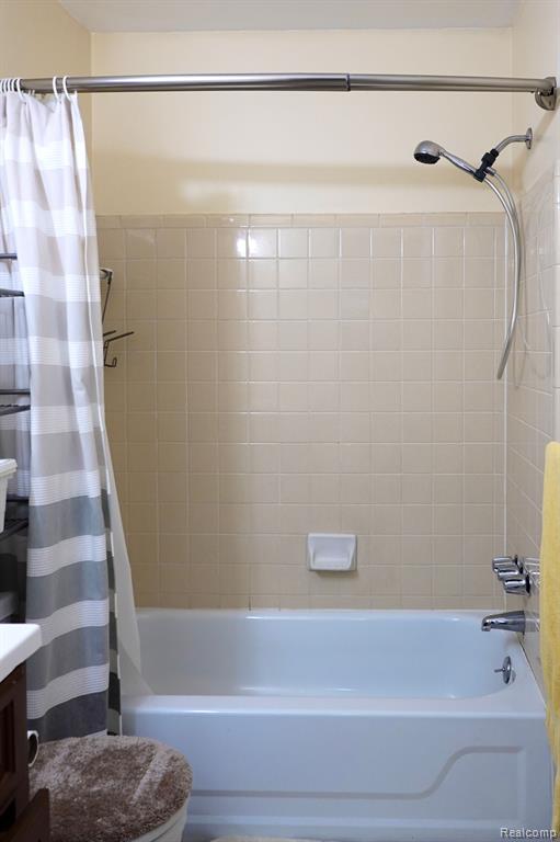 41425 GREENWOOD Drive, Canton, MI 48187 — Photo 11