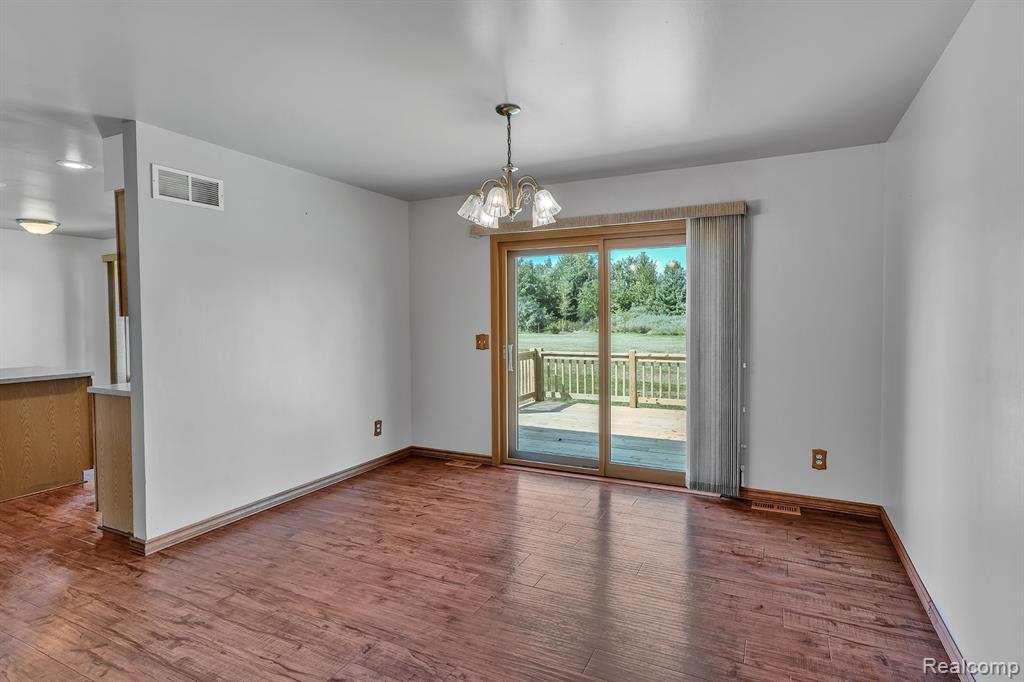 8425 Duffield Road, Flushing, MI 48433 — Photo 17