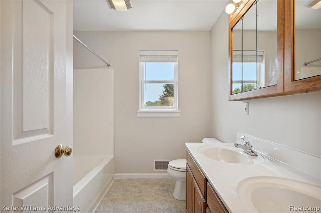5655 MUNGER Road, Ypsilanti, MI 48197 — Photo 26