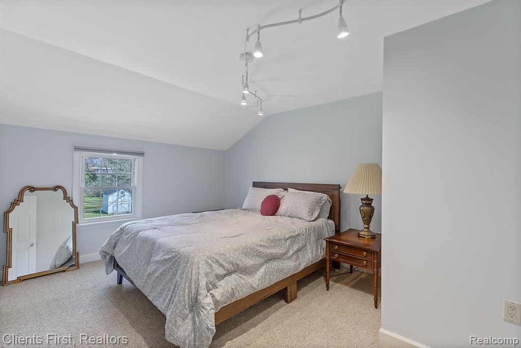 9350 BYROMAR Lane, Grosse Ile, MI 48138 — Photo 29