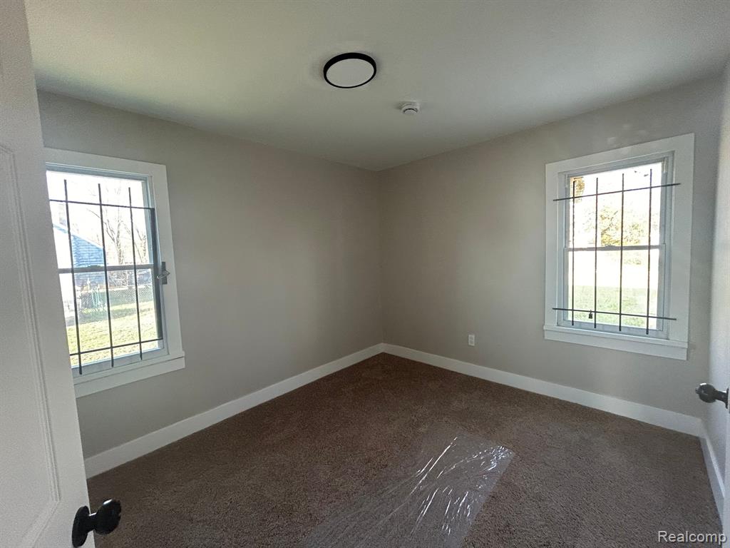 9584 AUBURN Street, Detroit, MI 48228 — Photo 11
