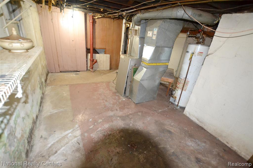 757 Orchard Street, Wyandotte, MI 48192 — Photo 23