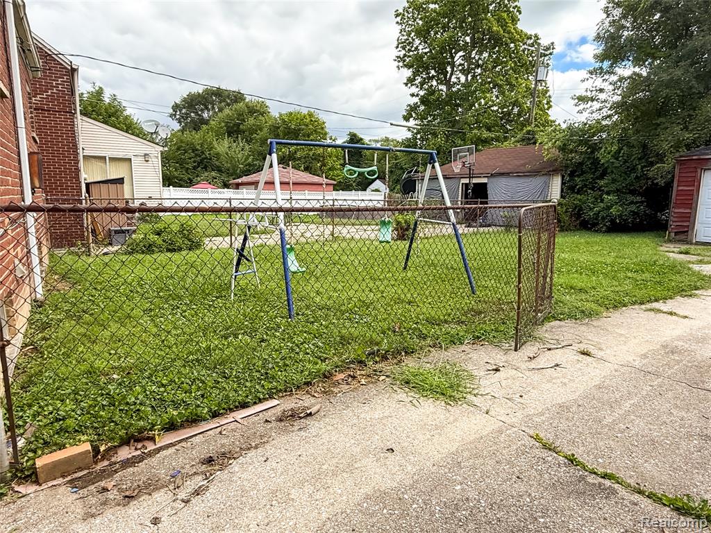 1965 S Annabelle Street, Detroit, MI 48217 — Photo 17
