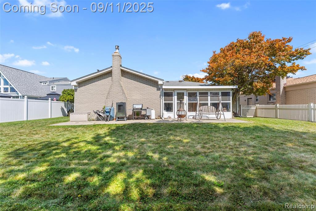 22019 Hanover Court, Woodhaven, MI 48183 — Photo 24
