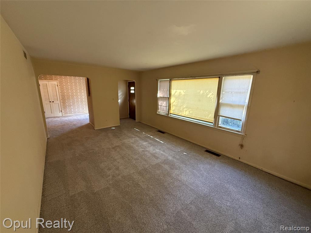 42550 Clemons Drive, Plymouth, MI 48170 — Photo 7