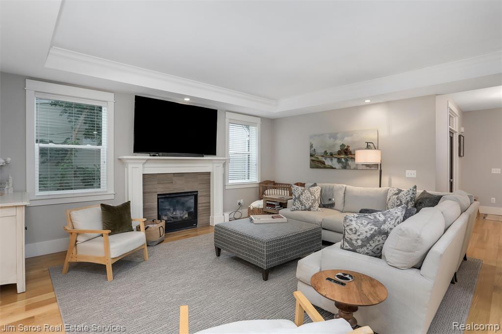 406 N Altadena Avenue, Royal Oak, MI 48067 — Photo 8