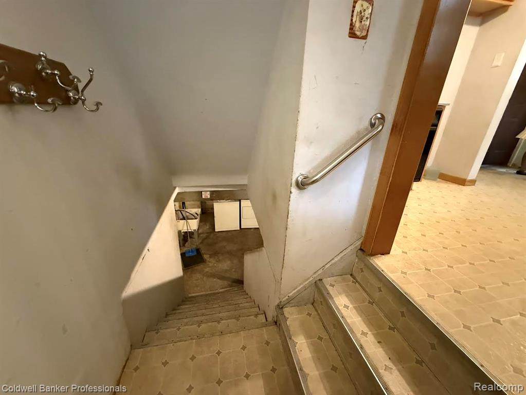 6793 Pelham Road, Allen Park, MI 48101 — Photo 13