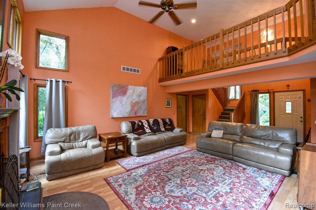 713 KNIBBE Road, Lake Orion, MI 48362 — Photo 7