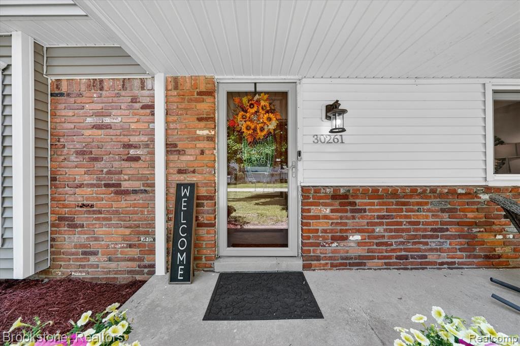 30261 Ardmore Drive, Farmington, MI 48334 — Photo 28