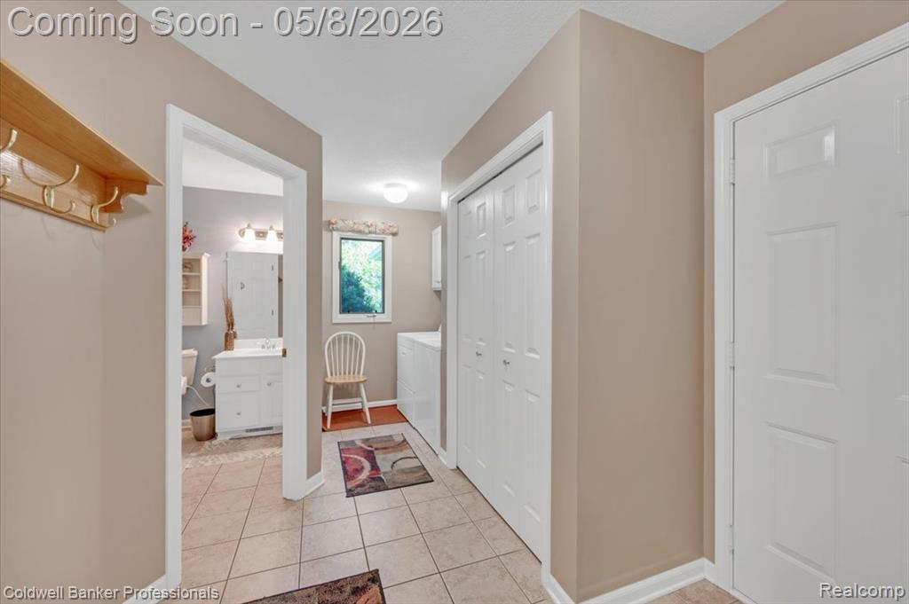 2243 Ridgemoor Court, Burton, MI 48509 — Photo 19