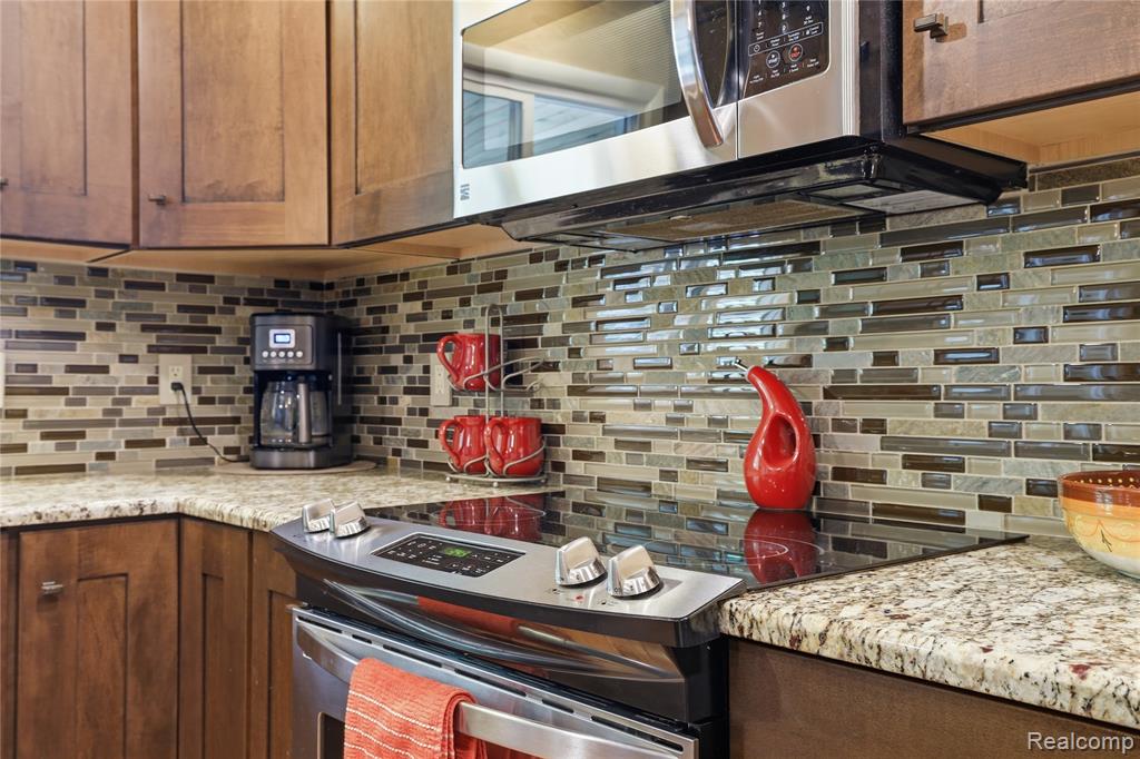 6211 Kings Scepter Road, Grand Blanc, MI 48439 — Photo 14