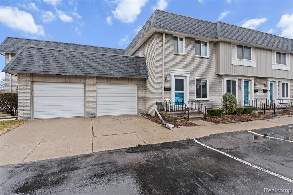4330 15 MILE Road, Sterling Heights, MI 48310 — Photo 2