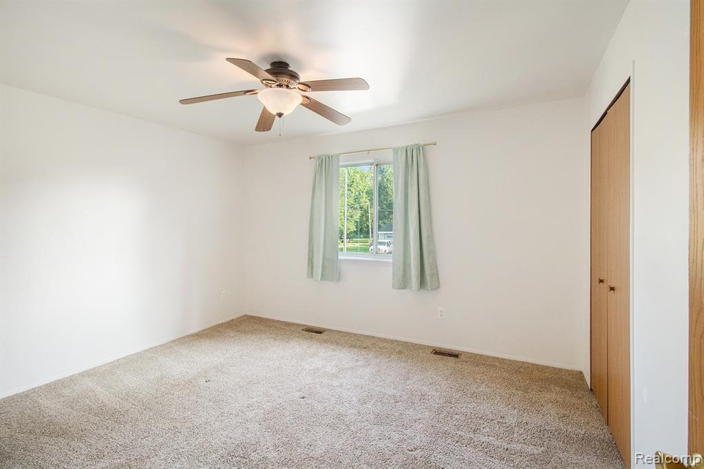 505 Garden Lane, Fowlerville, MI 48836 — Photo 11