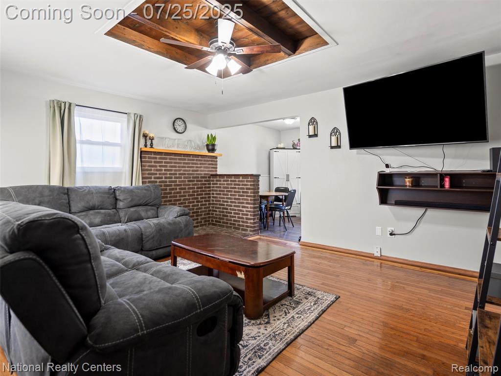 407 Crescent Avenue, Holly, MI 48442 — Photo 6