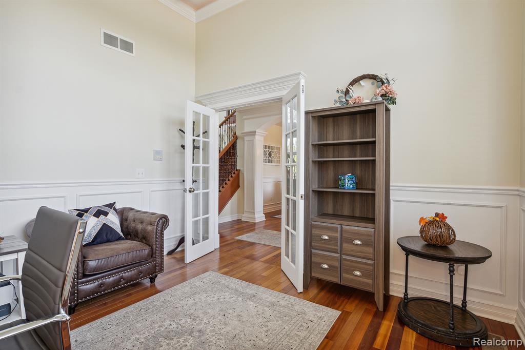 8409 JACK PINE Drive, Ypsilanti, MI 48197 — Photo 5
