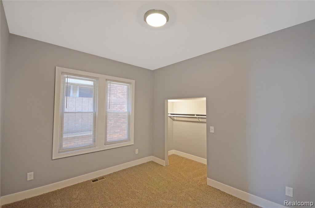 2253 Gladstone Street, Detroit, MI 48206 — Photo 13