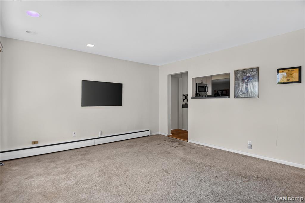 962 Sylvanwood Drive, Troy, MI 48085 — Photo 9